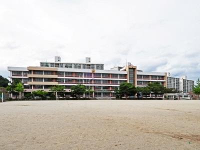 용두초등학교 전경 썸네일 이미지