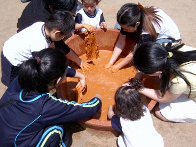 한국전통문화체험학교 황토염색 썸네일 이미지