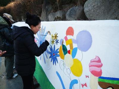 제8회 제천 민족 예술제 골목길 벽화 그리기 썸네일 이미지
