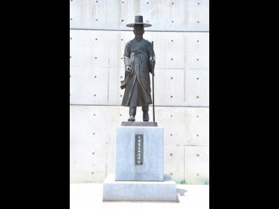 제천 배론성지 최양업 신부 동상 썸네일 이미지